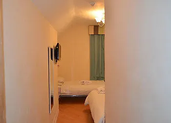 Shirley B & B Bournemouth 4*,